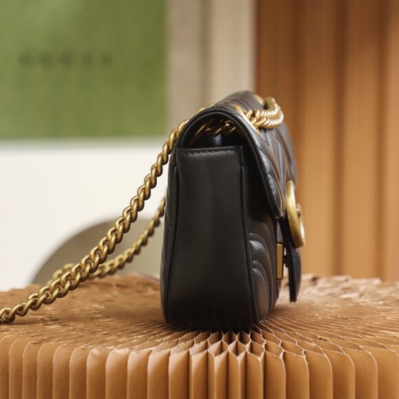 GUCCI Black Leather GG Marmont Shoulder Bag - Picture 4 of 9